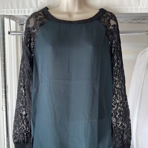 Loft lace long sleeve blouse